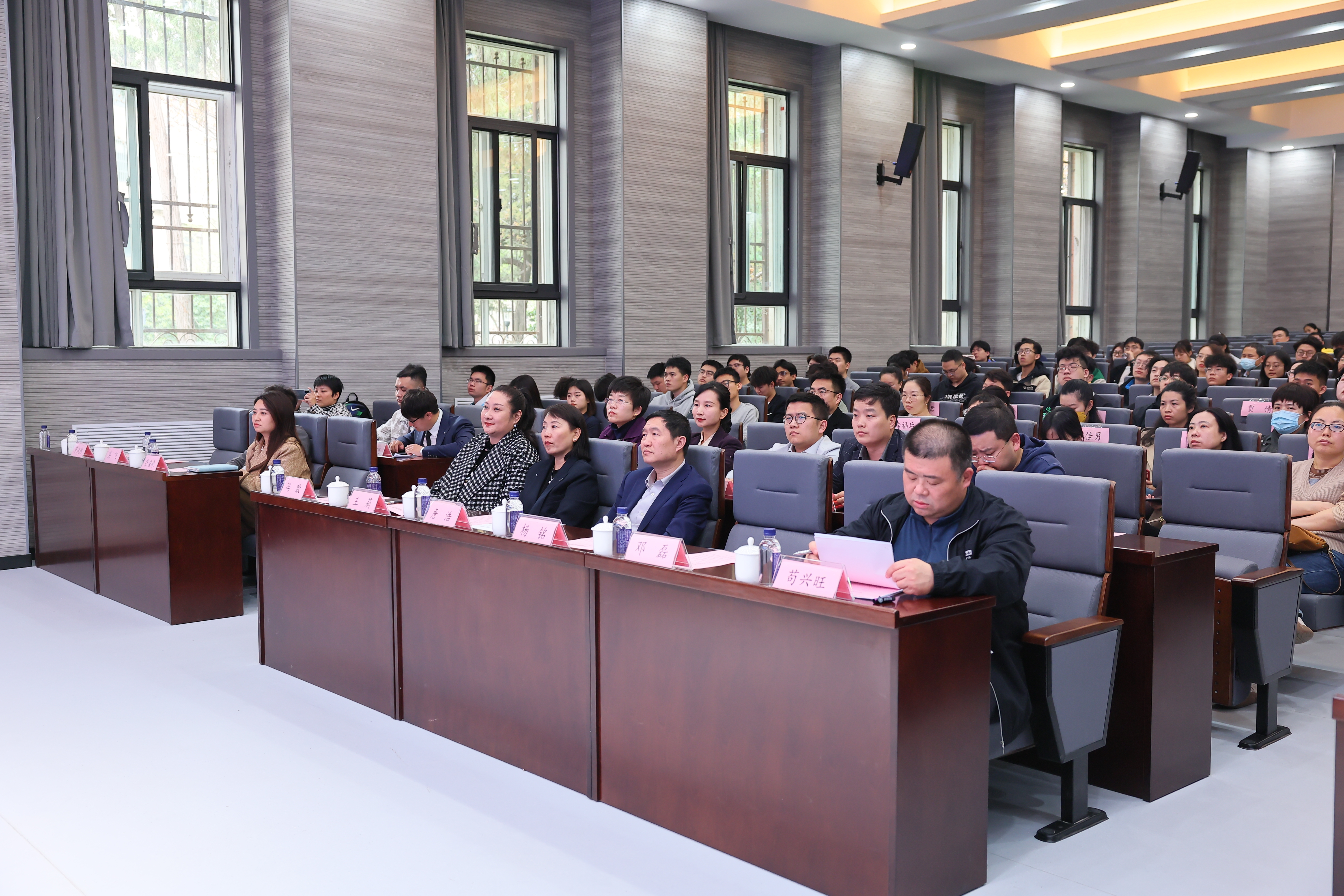 LUDI2151.JPG LUDI2151.JPG