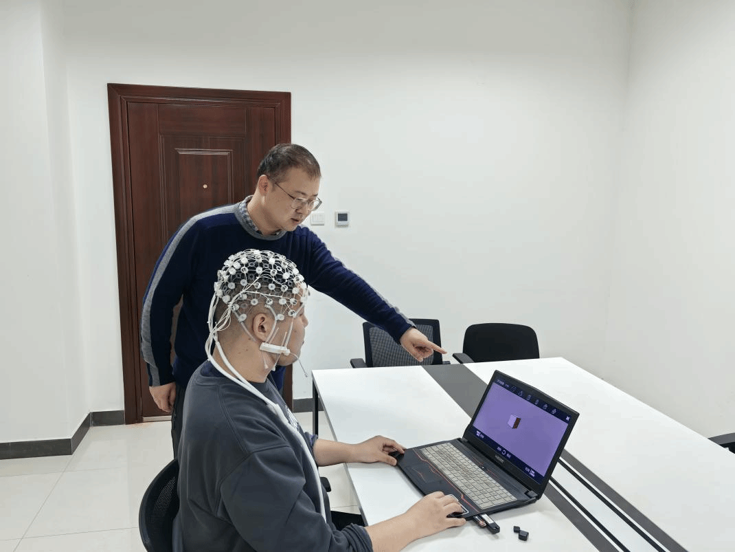 图片2.png 图片2.png