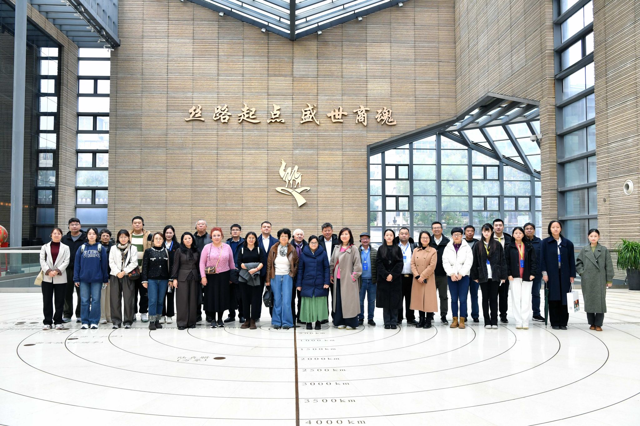 参观2.jpg